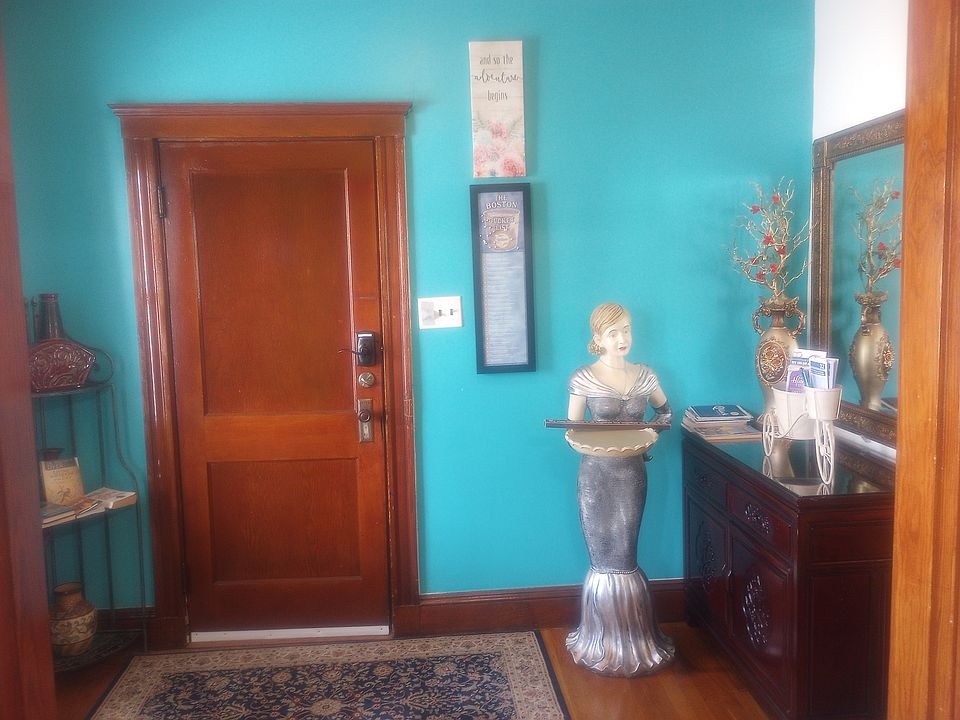 Vestibule