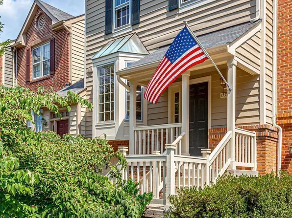 11793 Great Owl Cir, Reston, VA 20194