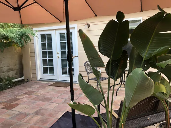 11277 La Maida St #1, North Hollywood, CA 91601