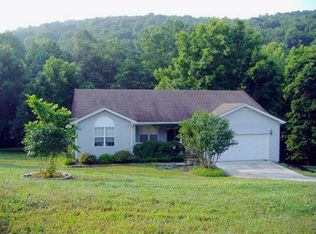 2611 Lake Pointe Dr, Cookeville, TN 38506
