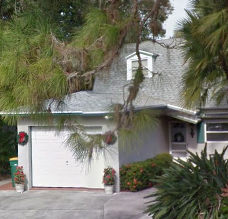 1st image of 517 94th Ave N