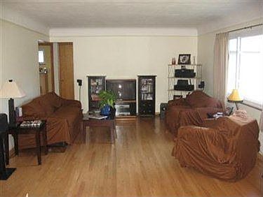 3rd image of 4576 Lansing Dr