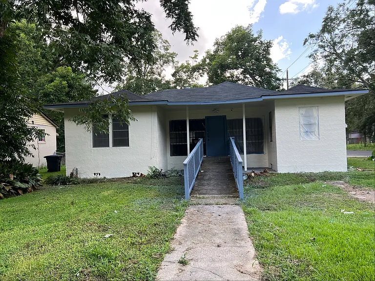 5106 Bradley St — Photo 9
