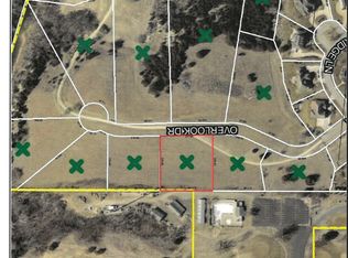 2005 Overlook Dr, Salina, KS 67401