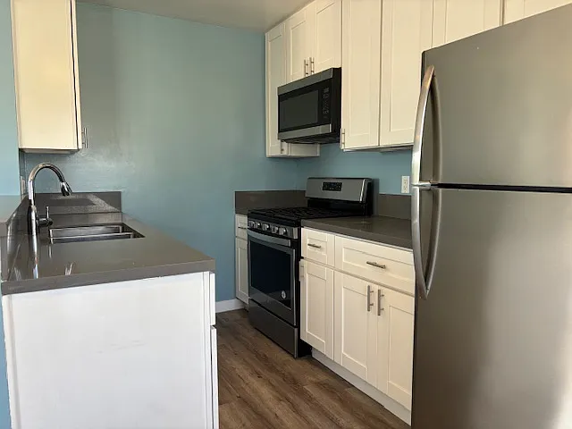 Building Photo - 3640 Bancroft St #201