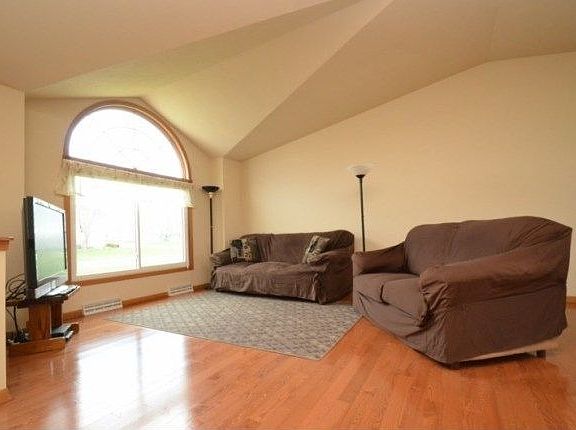 2nd image of 508 Bentwood Dr