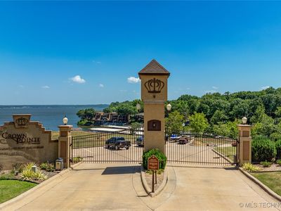 25 Grand Lake Dr SUITE 1C, Monkey Island, OK, 74331