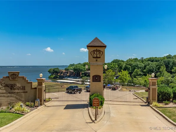 25 Grand Lake Dr Suite 1C, Monkey Island, OK 74331