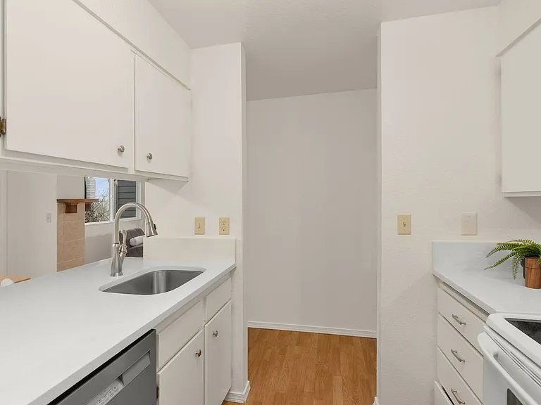47 Eagle Crest Dr #26 — Photo 9
