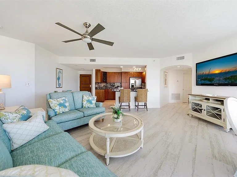 1170 Gulf Blvd #404 — Photo 11
