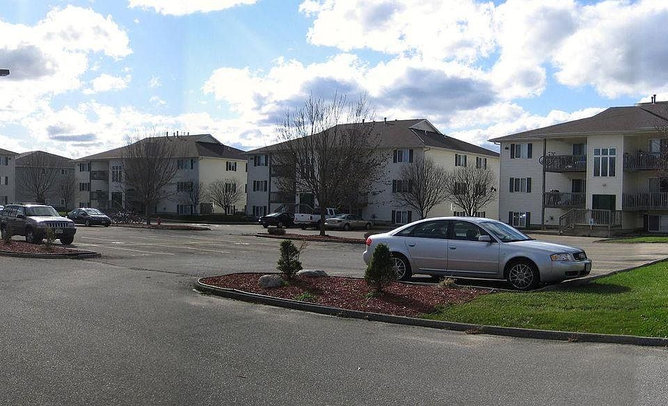 1st image of 20 Village Dr APT 2