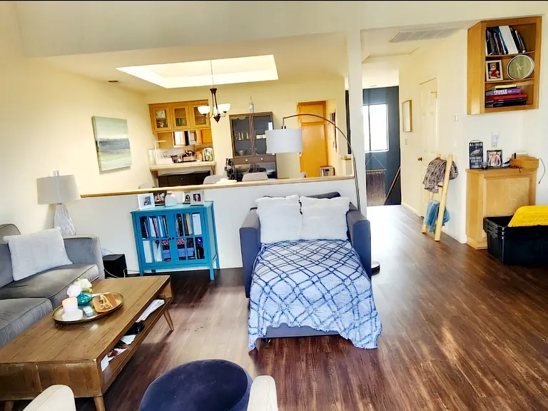 830 N Juanita Ave #4 — Photo 3