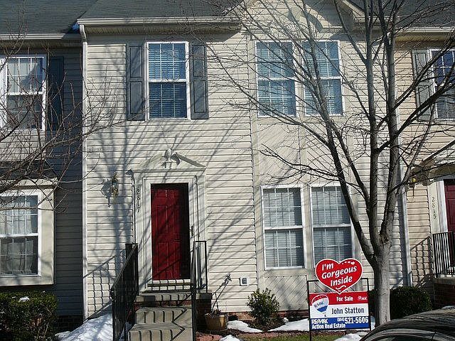 1st image of 2817 Queensland Dr