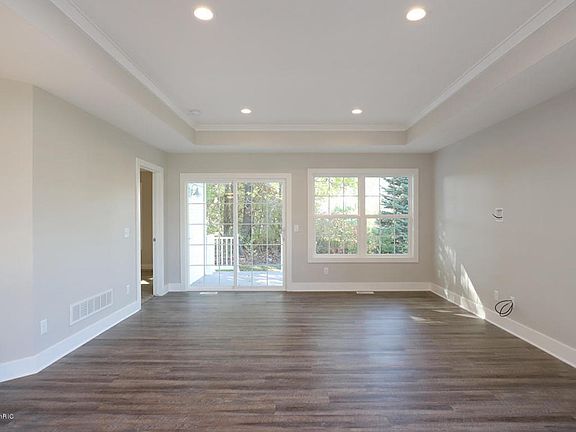5th image of 12903 Park Dr #23