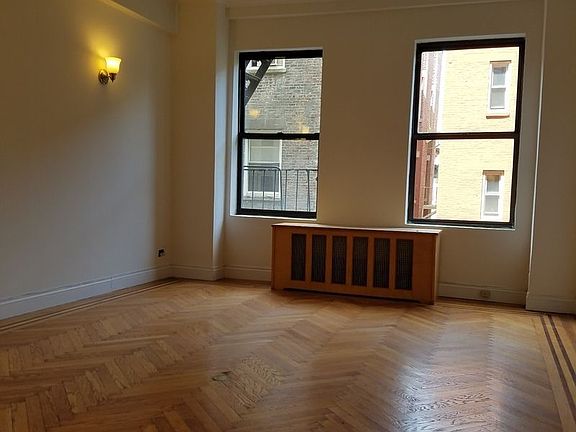 3rd image of 211 W 106th St APT 6E