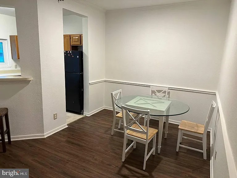 668 Gateway Dr SE #406 — Photo 3