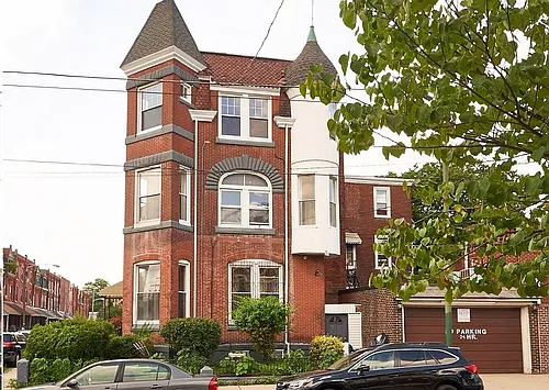 4007 Green St Photo 1