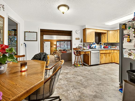 5th image of 1543 Grand Ave