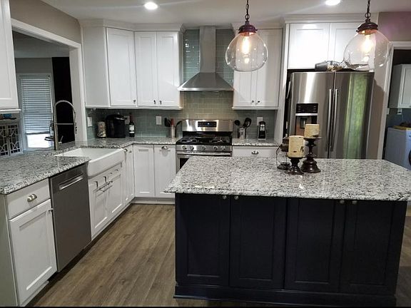 5th image of 1720 Chesterfield Dr