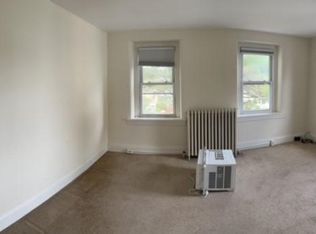 42 E Broad St APT B, Hatfield, PA 19440