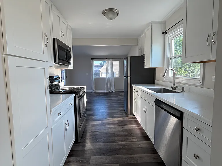 419 Crystal Ave — Photo 4
