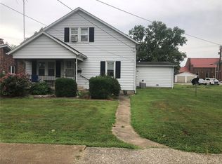 650 N 3rd St, Breese, IL 62230