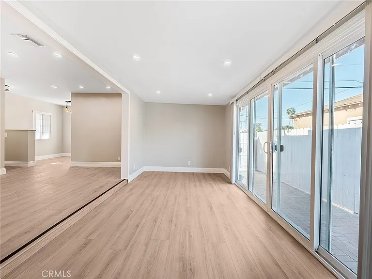 10101 Memory Park Ave — Photo 10