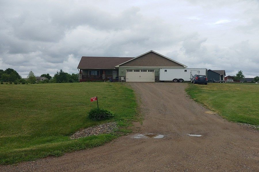 1st image of 985 165th Ave