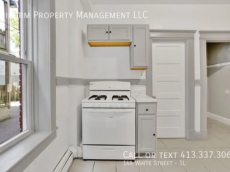 144 White St #1L — Photo 18