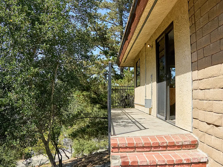 397 Loftyhill Dr — Photo 41