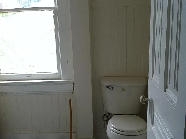 1215 W 30th St #4 — Photo 10