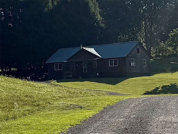 2nd image of 5180 Beach Rd