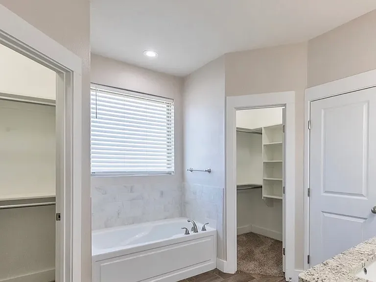 7409 Wildflower Way — Photo 8