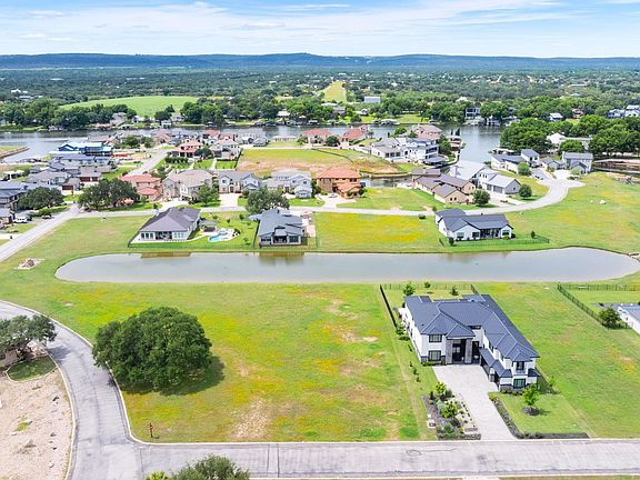 5th image of 102 Summerlife Ln