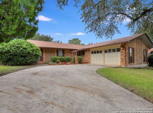 6110 Royal Sun St, Leon Valley, TX 78238