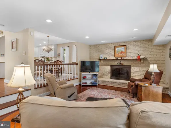 433 Yorkshire Dr, Severna Park, MD 21146
