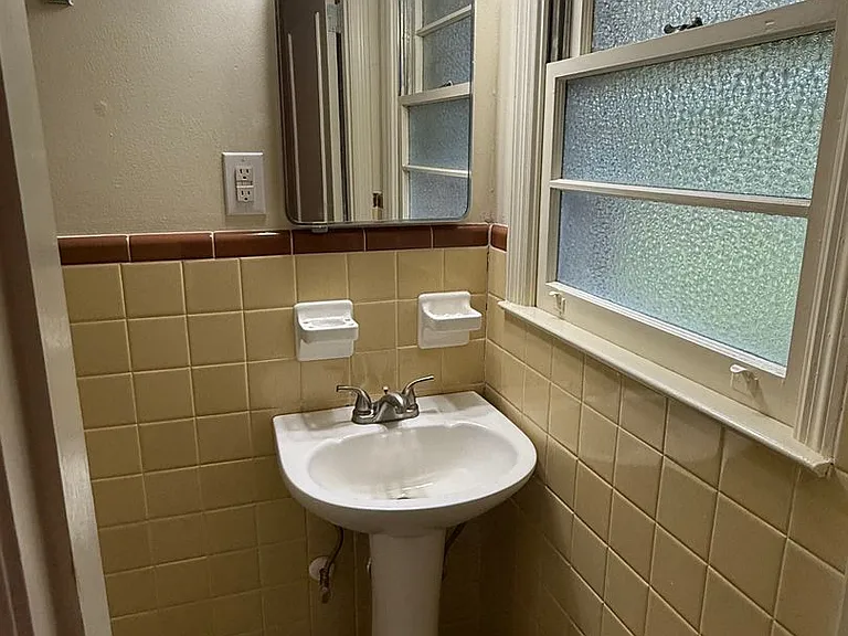 140 Forest Rd — Photo 19