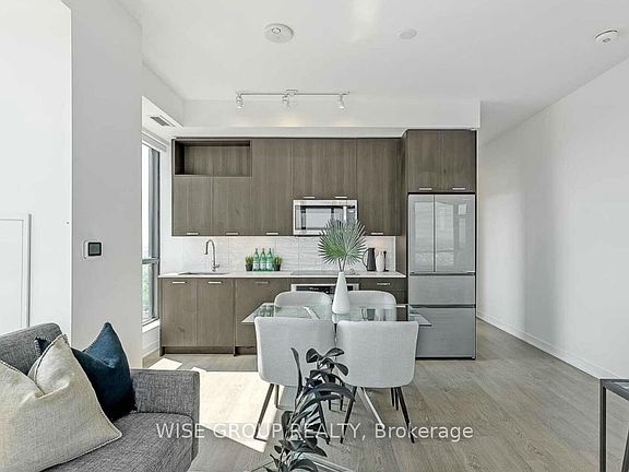 2nd image of 120 Eagle Rock Way #Lph04
