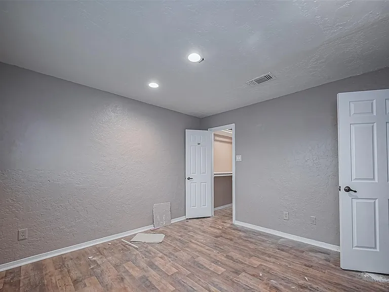 4015 Black Locust Dr — Photo 37