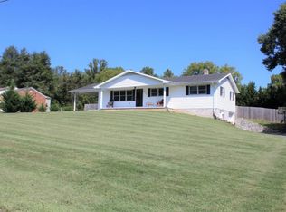 2908 Mayfield Dr, Johnson City, TN 37604