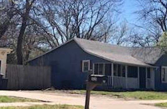 2nd image of 515 Allen Rd