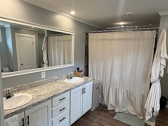 5th image of 2192 Mount Pleasant Rd