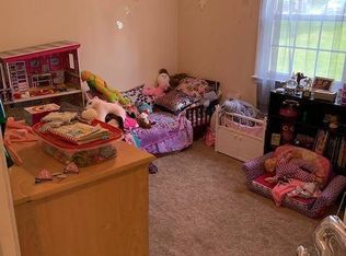 18 Dinan Dr APT 9, Gardner, MA 01440