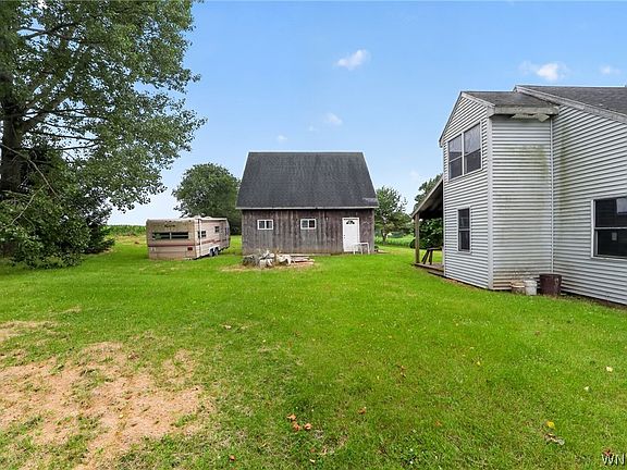 5th image of 2788 Doolittle Rd