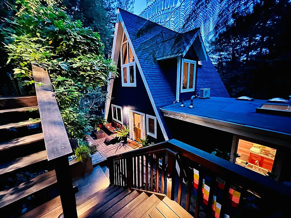 146 Hazel Ave photo 1