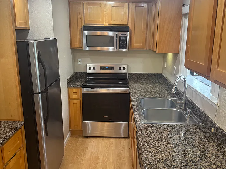 2827 Monument Blvd #2 — Photo 11