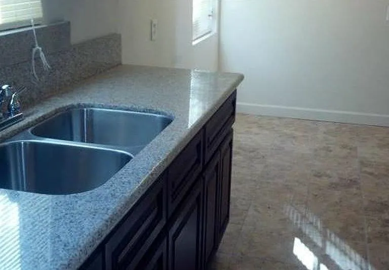 1477 N Sierra Way — Photo 6