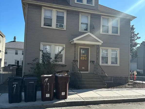 215 Ferry St, Everett, MA 02149