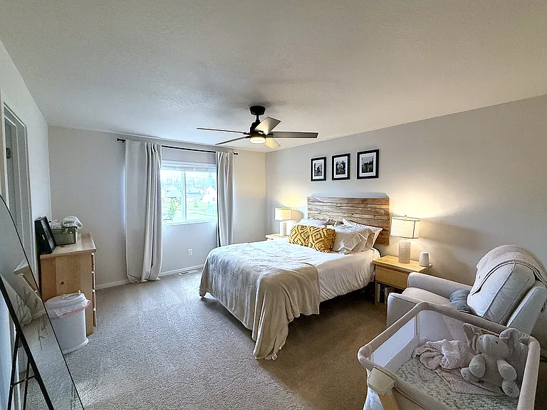 255 E Sandmyrtle Ave — Photo 13