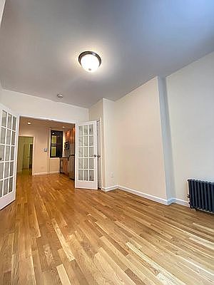 2nd image of 225 E 89th St APT A4